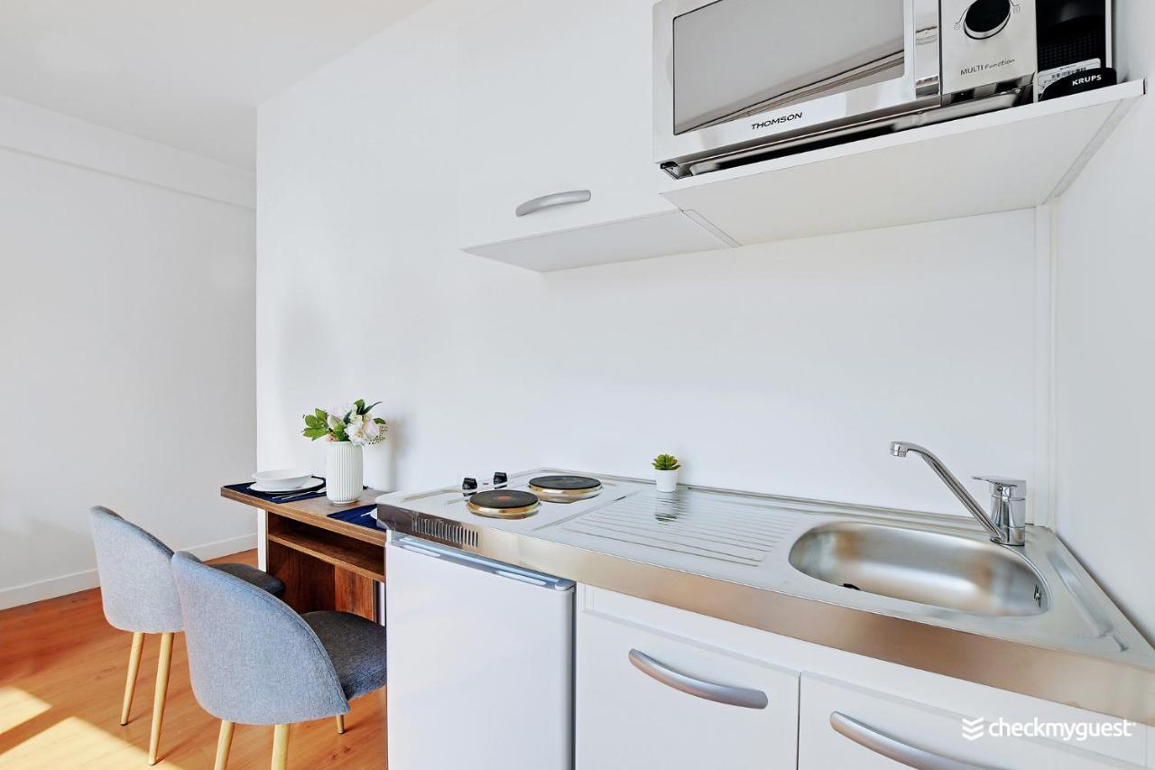 Cmg Serres/ Convention Apartment Париж Екстериор снимка
