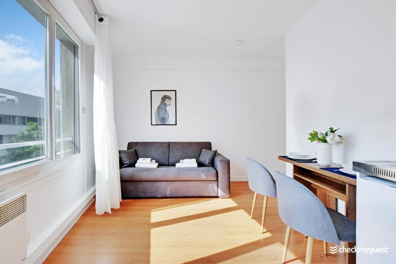 Cmg Serres/ Convention Apartment Париж Екстериор снимка